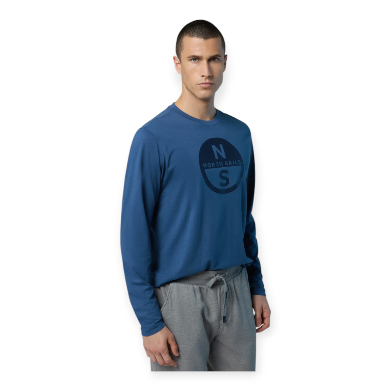 T-SHIRT A MANICHE LUNGHE E MAXI LOGO...