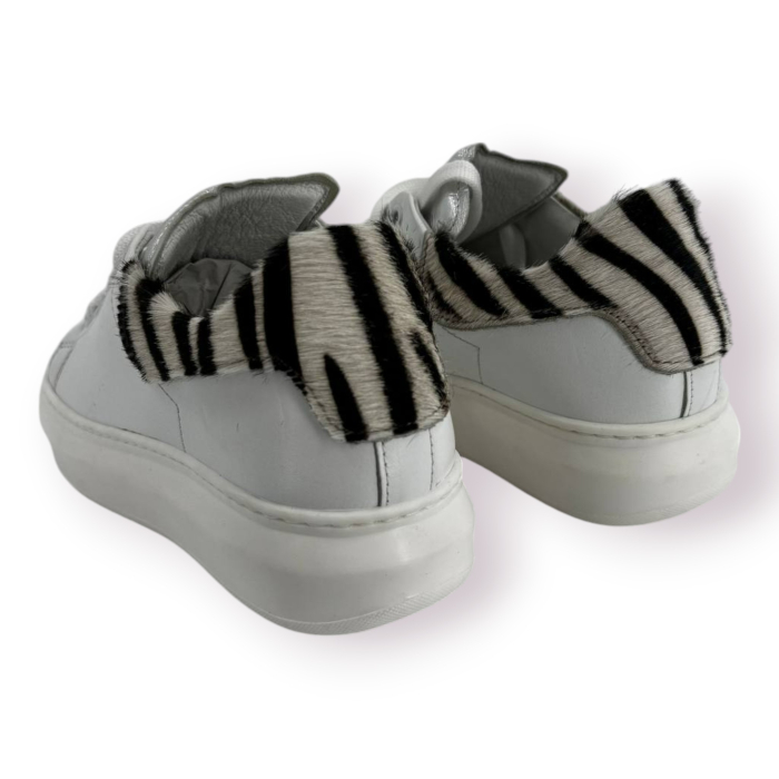 SNEAKERS DONNA IN PELLE DI COLORE BIANCO MILU' MILANO