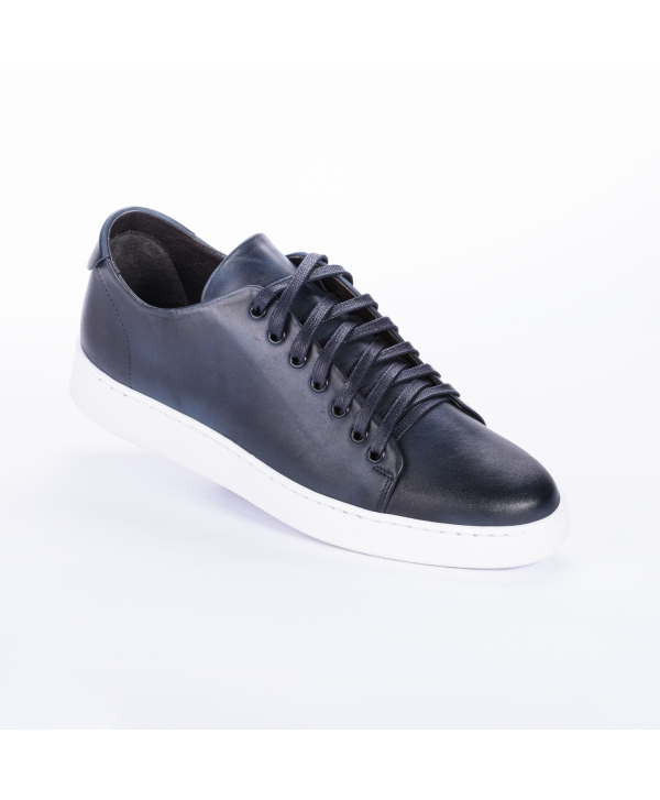 Sneakers Andrea Nobile Made in Italy in pelle colore blu.